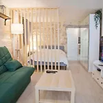 Isaure - Stylish Sorbonne District Apartament
