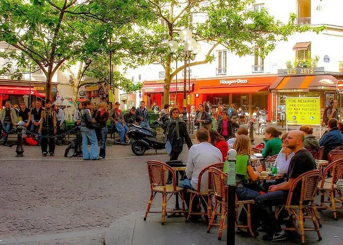 Isaure - Stylish Sorbonne District