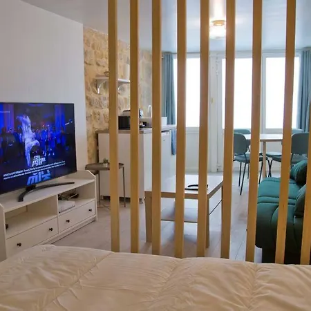 Isaure - Stylish Sorbonne District * Parigi