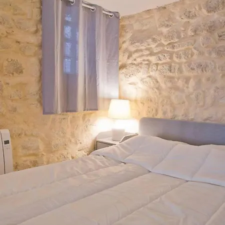 Isaure - Stylish Sorbonne District פריז